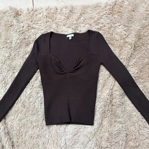 Lucy Paris - Elegant Brown Long Sleeve Top